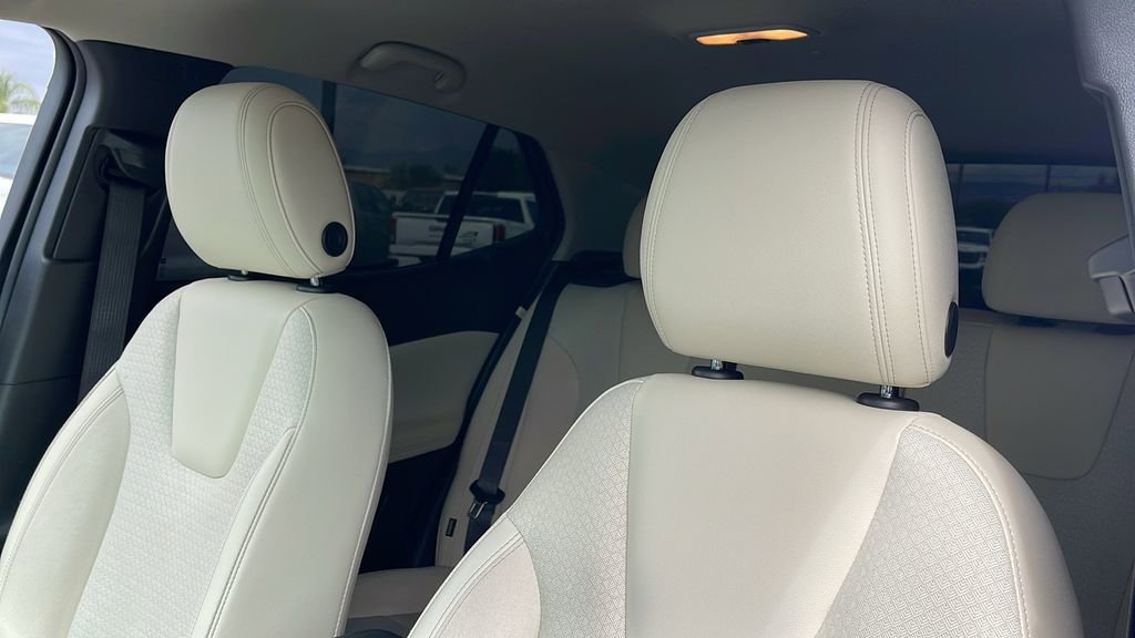 Used 2022 Buick Encore GX Select image 12