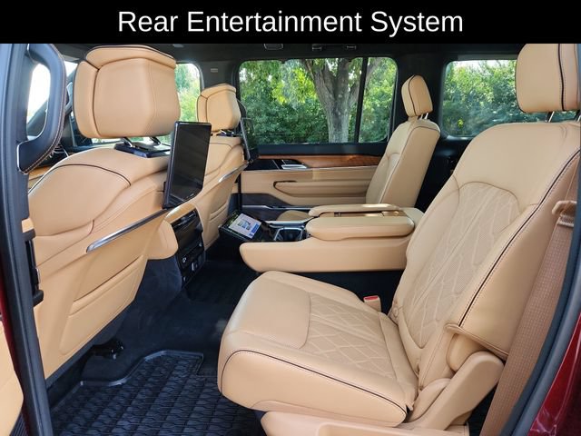 Used 2025 Jeep Grand Wagoneer L Series III w/ Rear Seat Video Group 1 AWD/4WD image 28