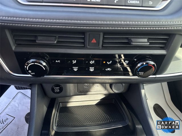 Used 2025 Nissan Rogue S image 19