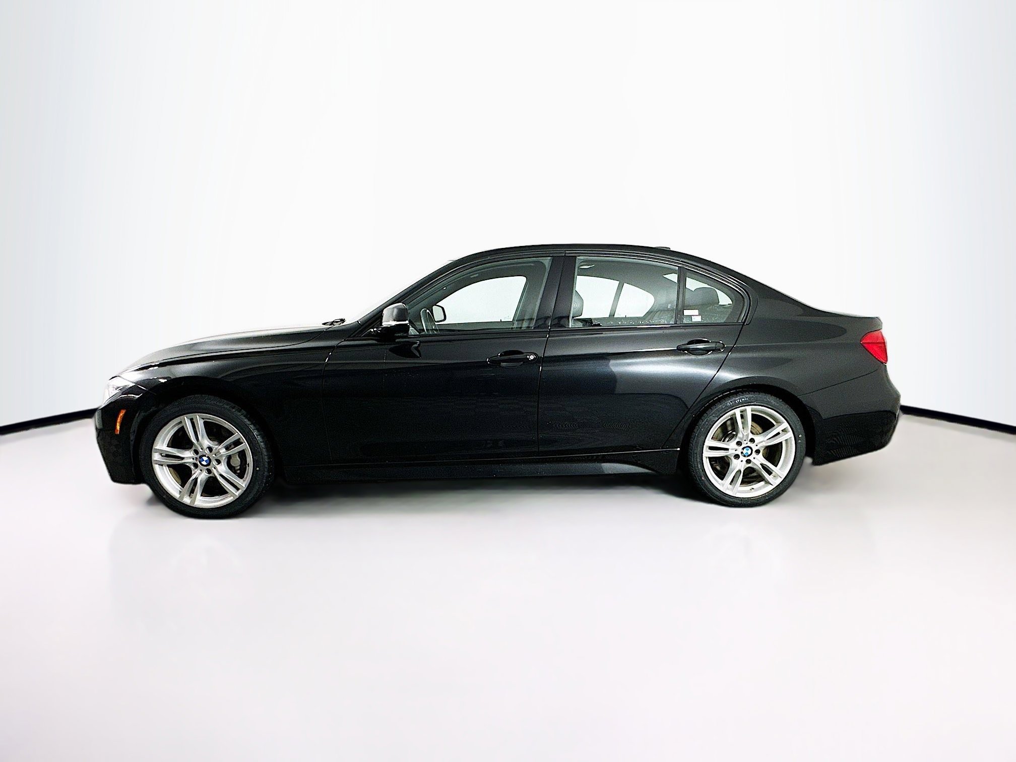 Used 2017 BMW 340i xDrive Sedan image 4