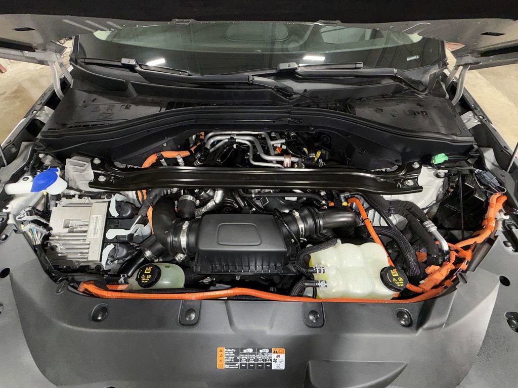 Used 2021 Lincoln Aviator Grand Touring w/ Equipment Group 302A AWD/4WD image 18