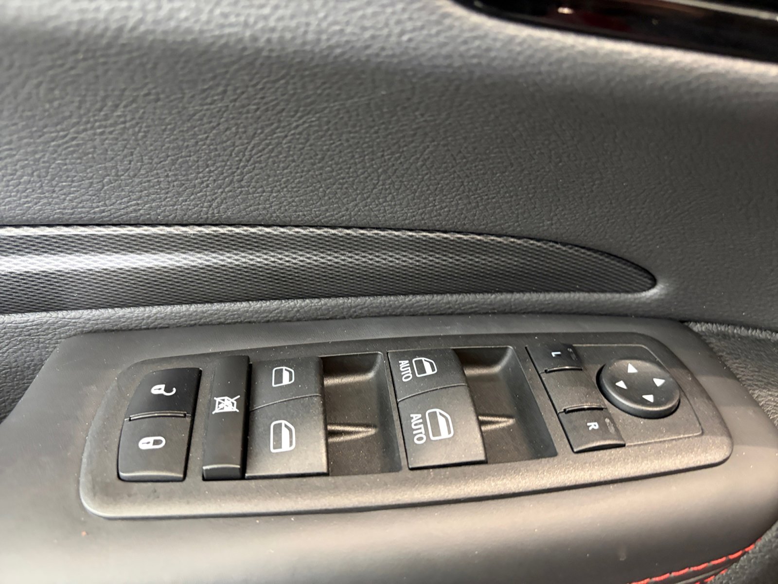 Used 2023 Dodge Durango GT AWD/4WD image 14