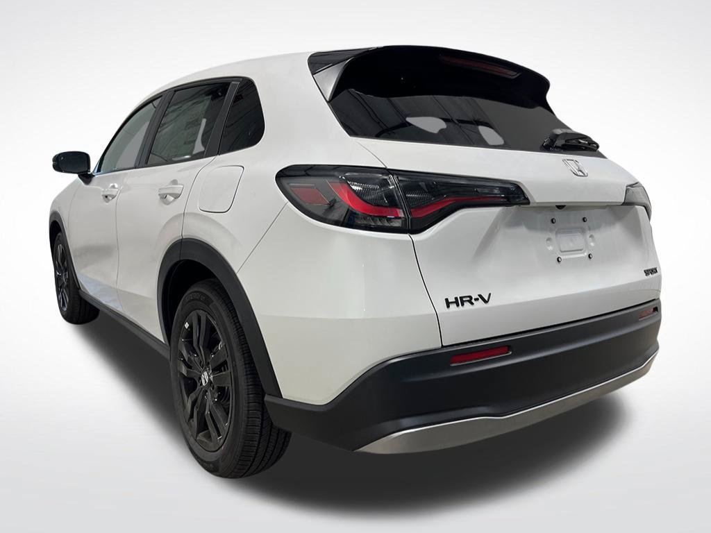 Certified 2026 Honda HR-V Sport image 3