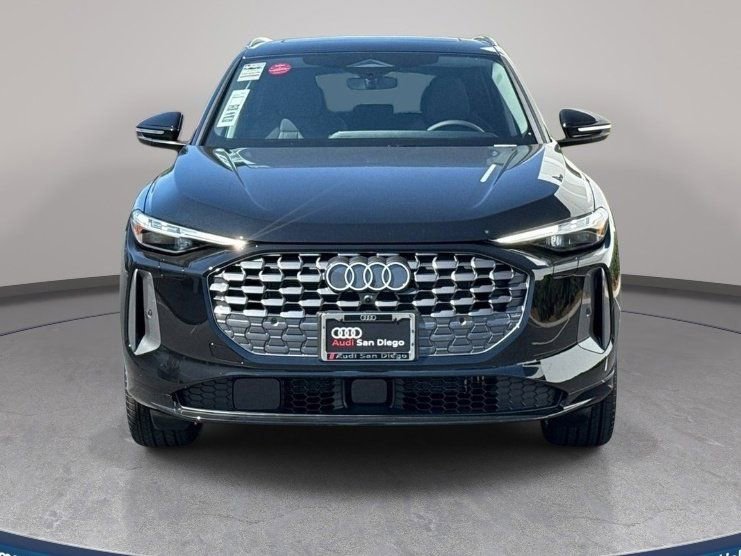 Certified 2025 Audi Q5 Premium w/ Premium Plus AWD/4WD image 3