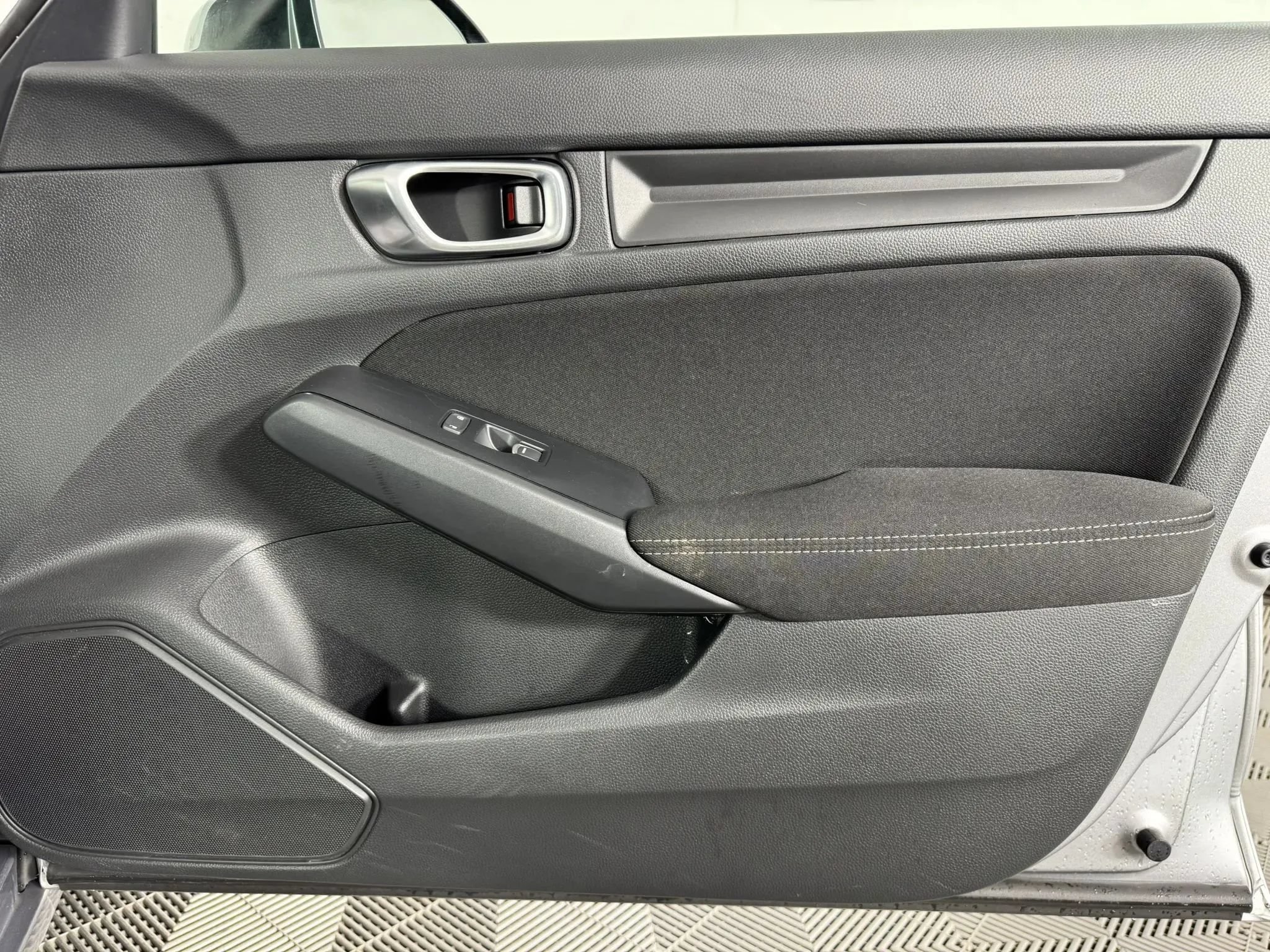 Used 2023 Honda Civic LX image 36