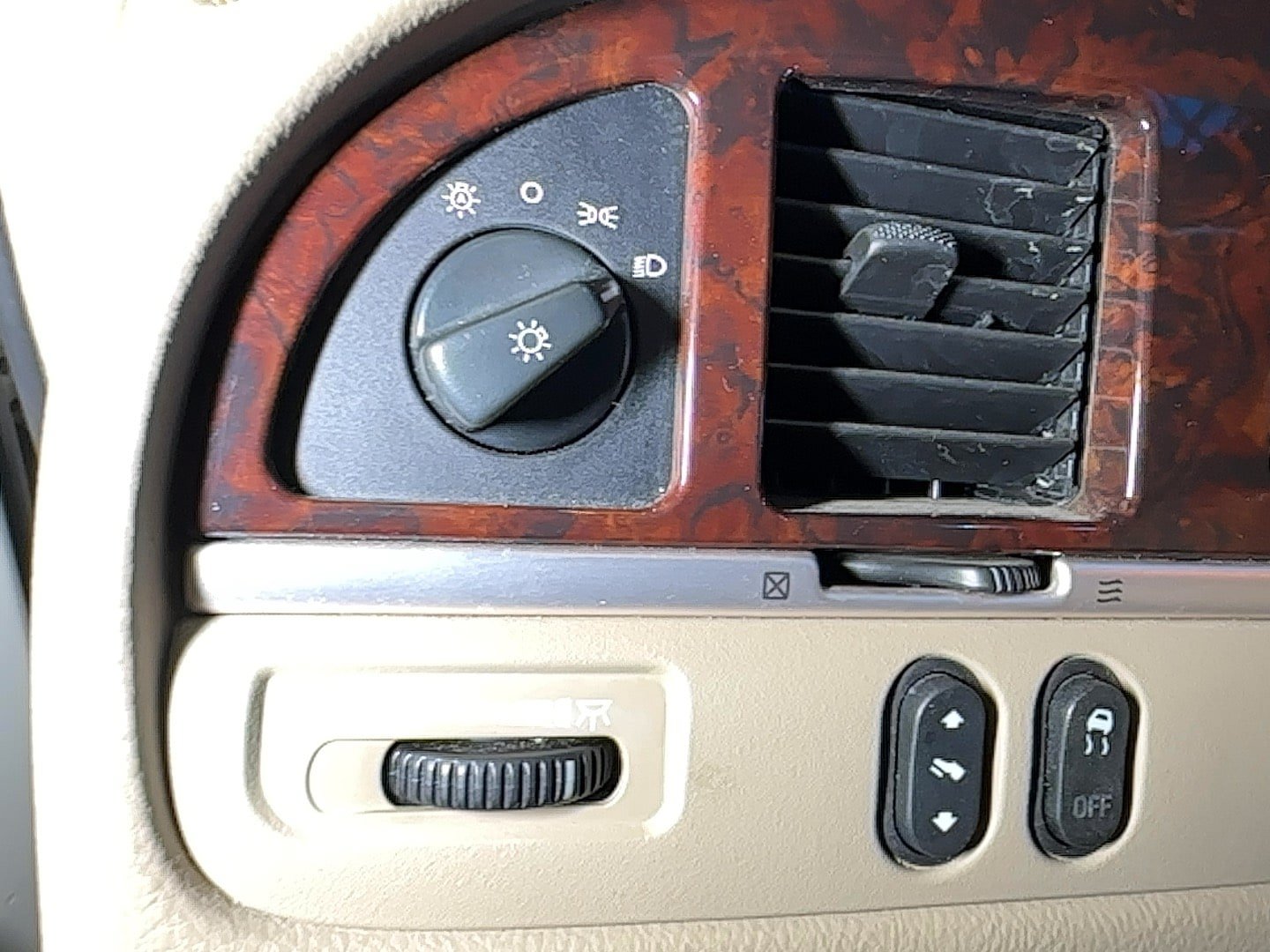 Used 2007 Lincoln Town Car Signature RWD image 44