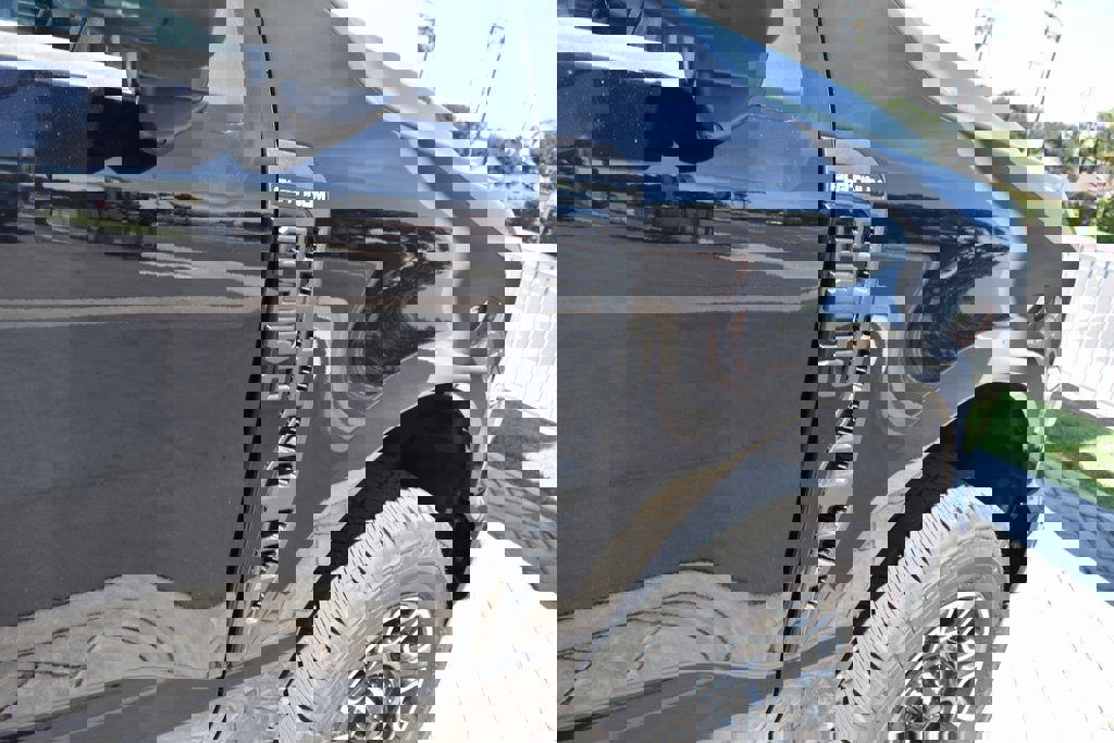 New 2025 Ford F250 Platinum image 5