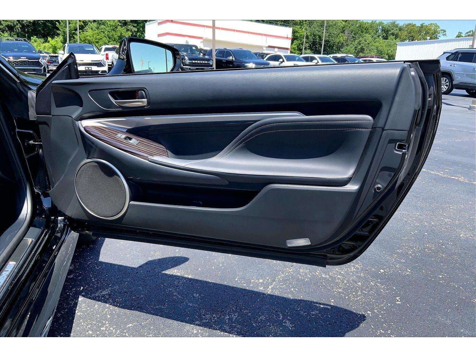 Used 2019 Lexus RC 350 w/ Premium Package RWD image 20