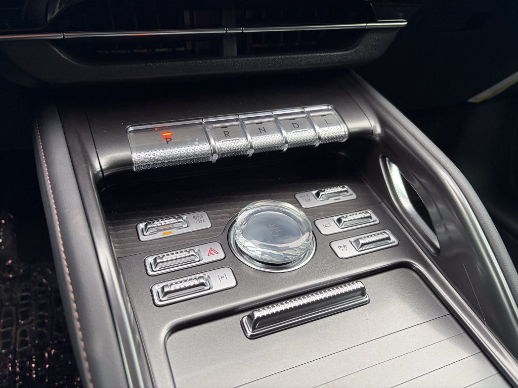 New 2026 Lincoln Nautilus Reserve w/ Jet Appearance Package AWD/4WD image 39
