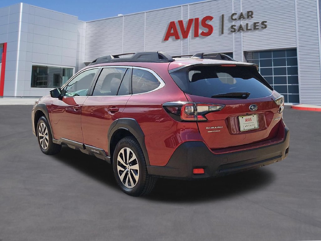 Used 2025 Subaru Outback Premium AWD/4WD image 7