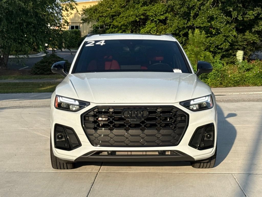 Used 2024 Audi SQ5 Premium Plus w/ Premium Plus Package AWD/4WD image 2