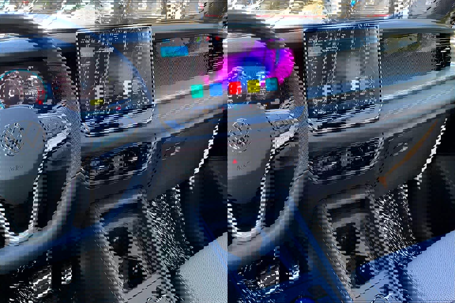 New 2026 Volkswagen Tiguan SE R-Line FWD image 6