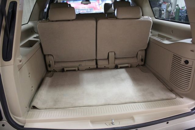 Used 2007 Chevrolet Suburban LT w/ LT Preferred Equipment Group image 18