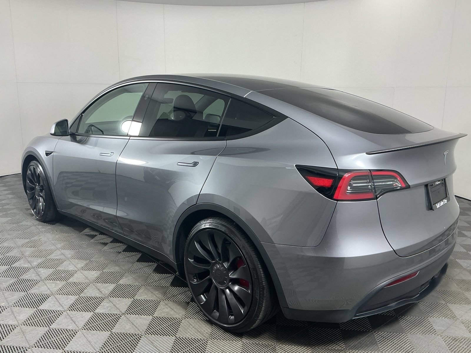 Used 2025 Tesla Model Y Performance AWD/4WD image 7