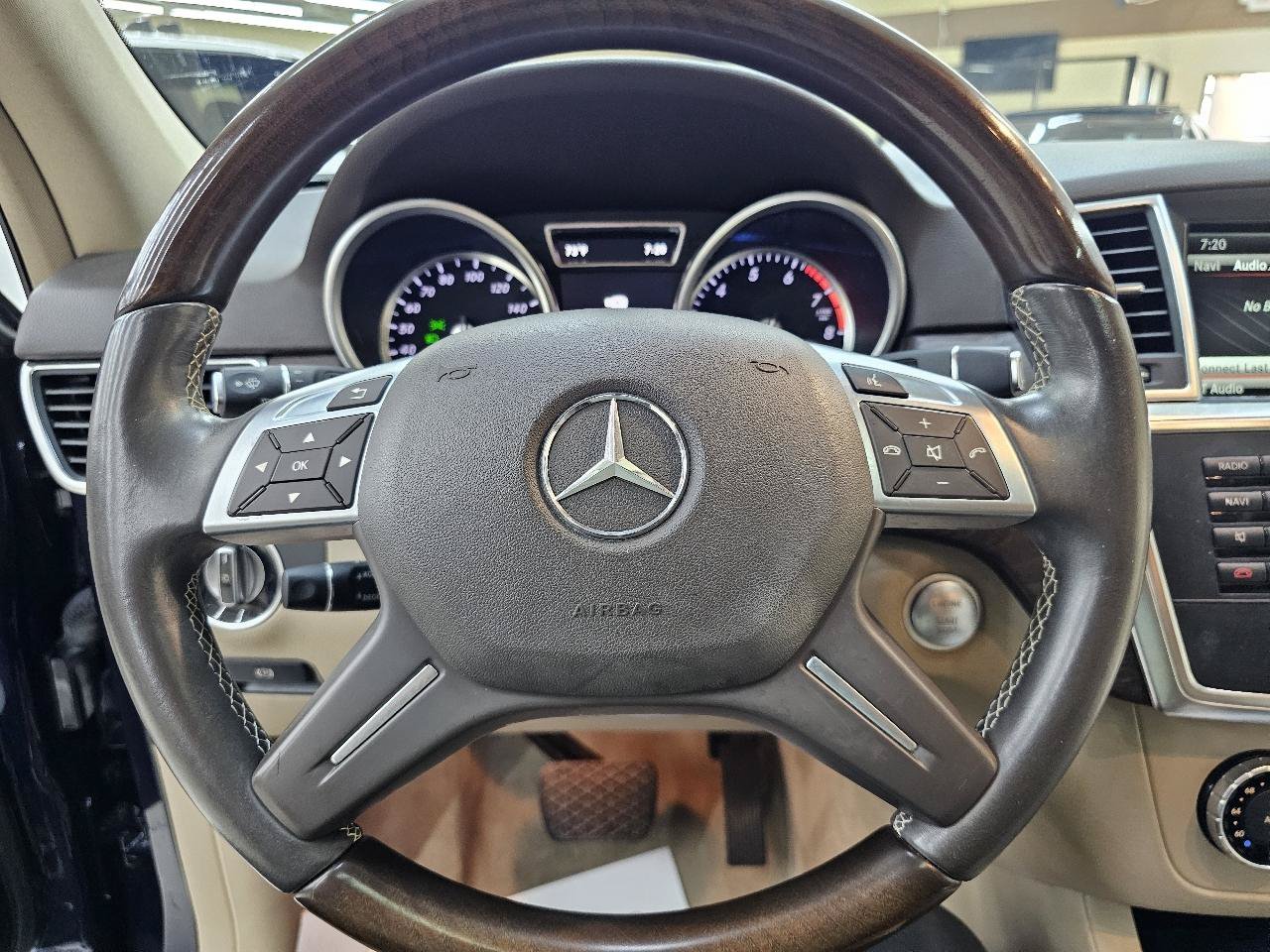 Used 2015 Mercedes-Benz ML 350 2WD w/ Premium 1 Package image 30
