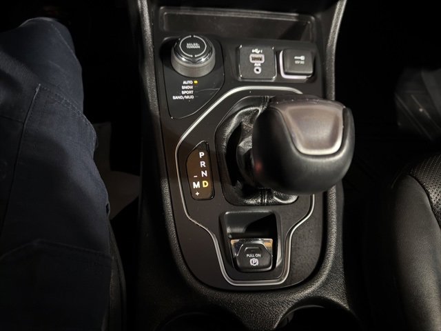 Used 2021 Jeep Cherokee Latitude Lux w/ Comfort/Convenience Group image 31