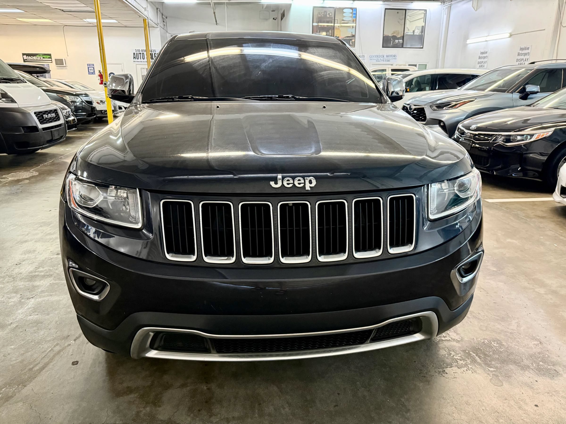 Used 2015 Jeep Grand Cherokee Limited RWD image 2