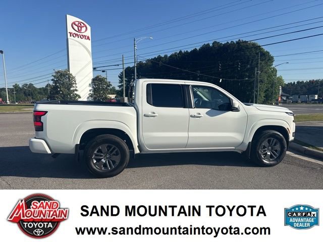 Used 2025 Nissan Frontier SV w/ SV Convenience Package RWD image 2