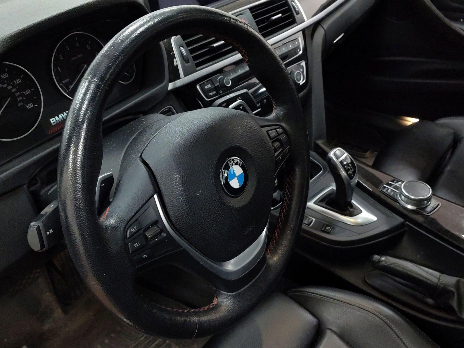 Used 2017 BMW 330i xDrive Sedan image 16