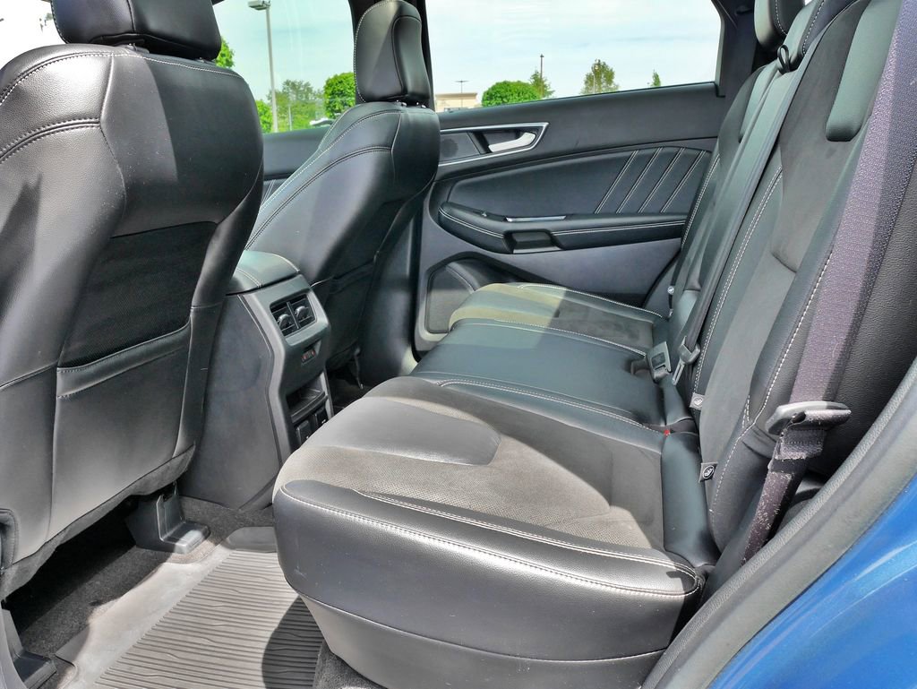Used 2020 Ford Edge ST w/ Equipment Group 401A AWD/4WD image 19