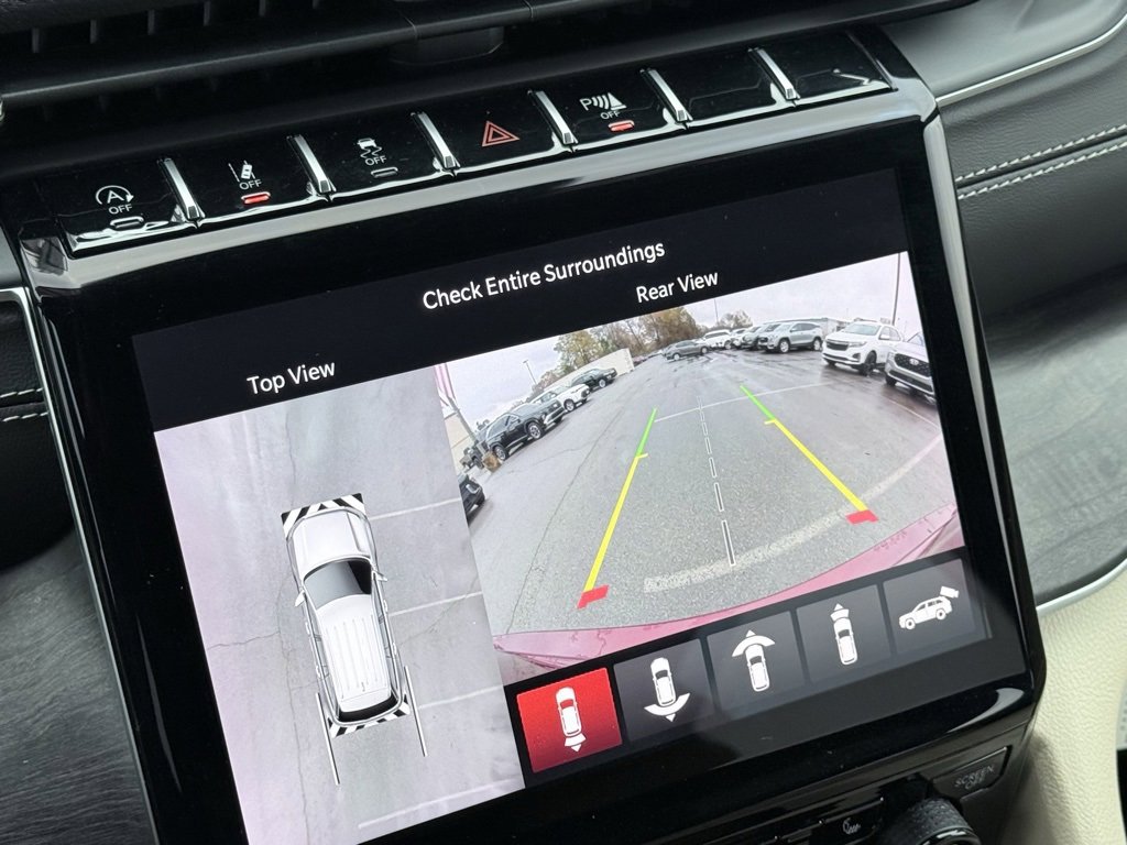 Used 2024 Jeep Grand Cherokee Limited w/ Luxury Tech Group II image 15