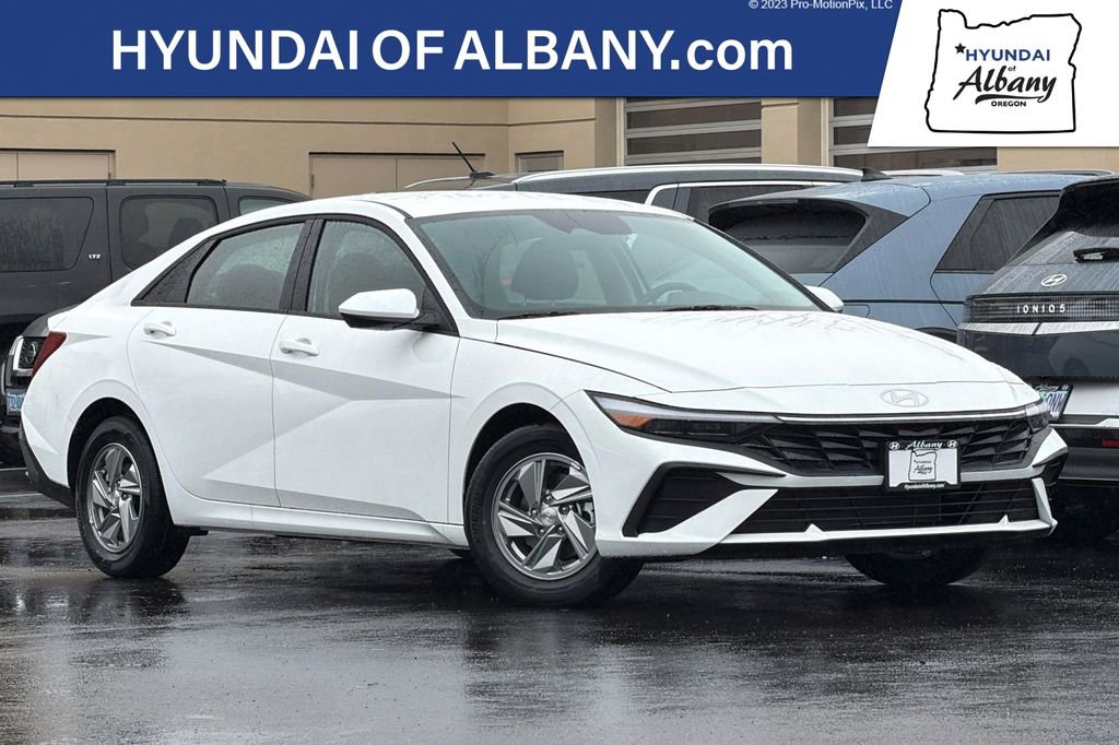 New 2026 Hyundai Elantra SE