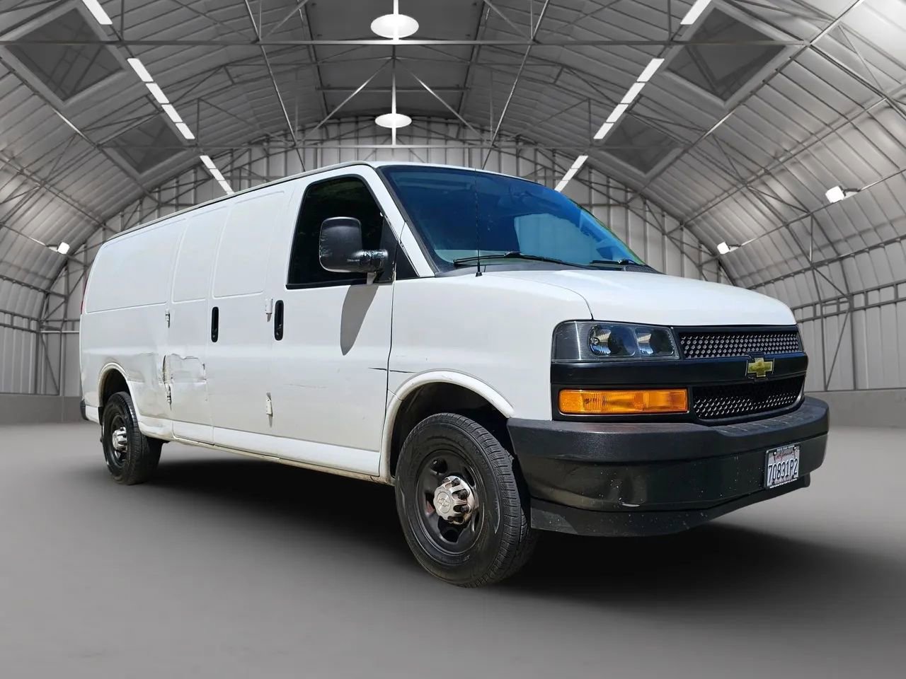 Used 2018 Chevrolet Express 2500 Extended image 13