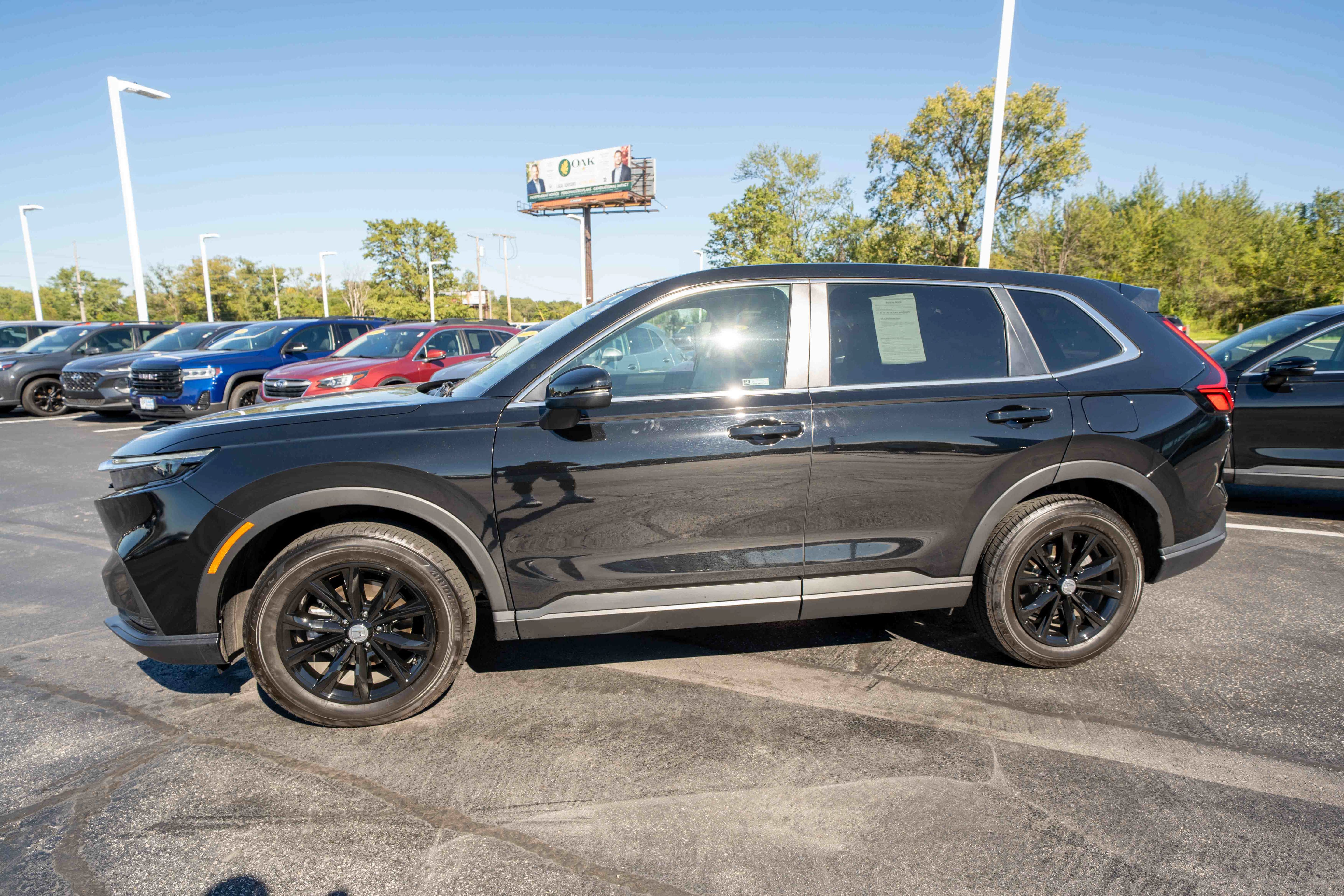 Used 2024 Honda CR-V EX-L image 3