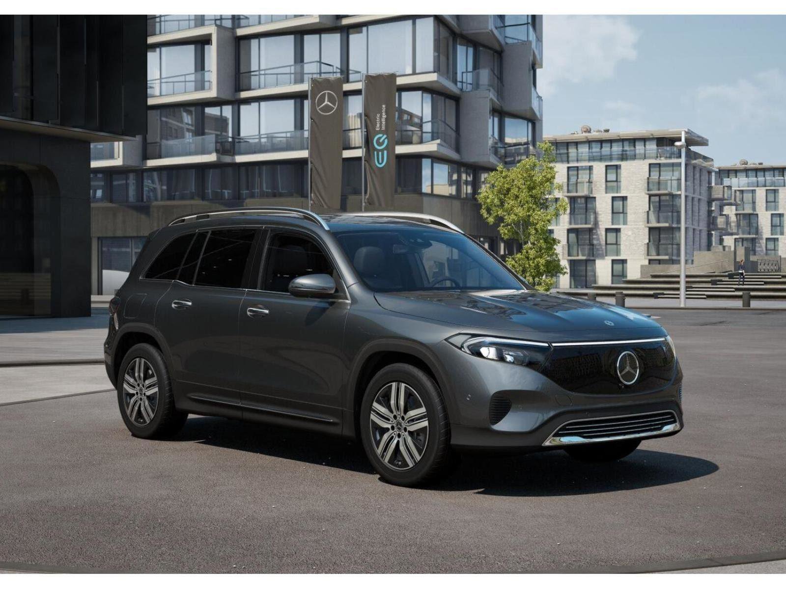 Used 2025 Mercedes-Benz EQB 250+ image 11