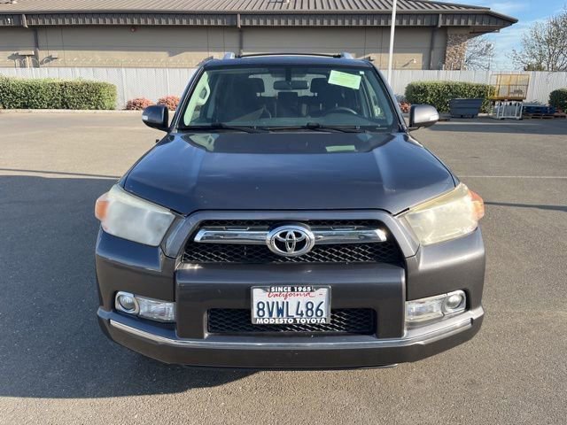 Used 2011 Toyota 4Runner SR5 w/ Convenience Pkg image 2