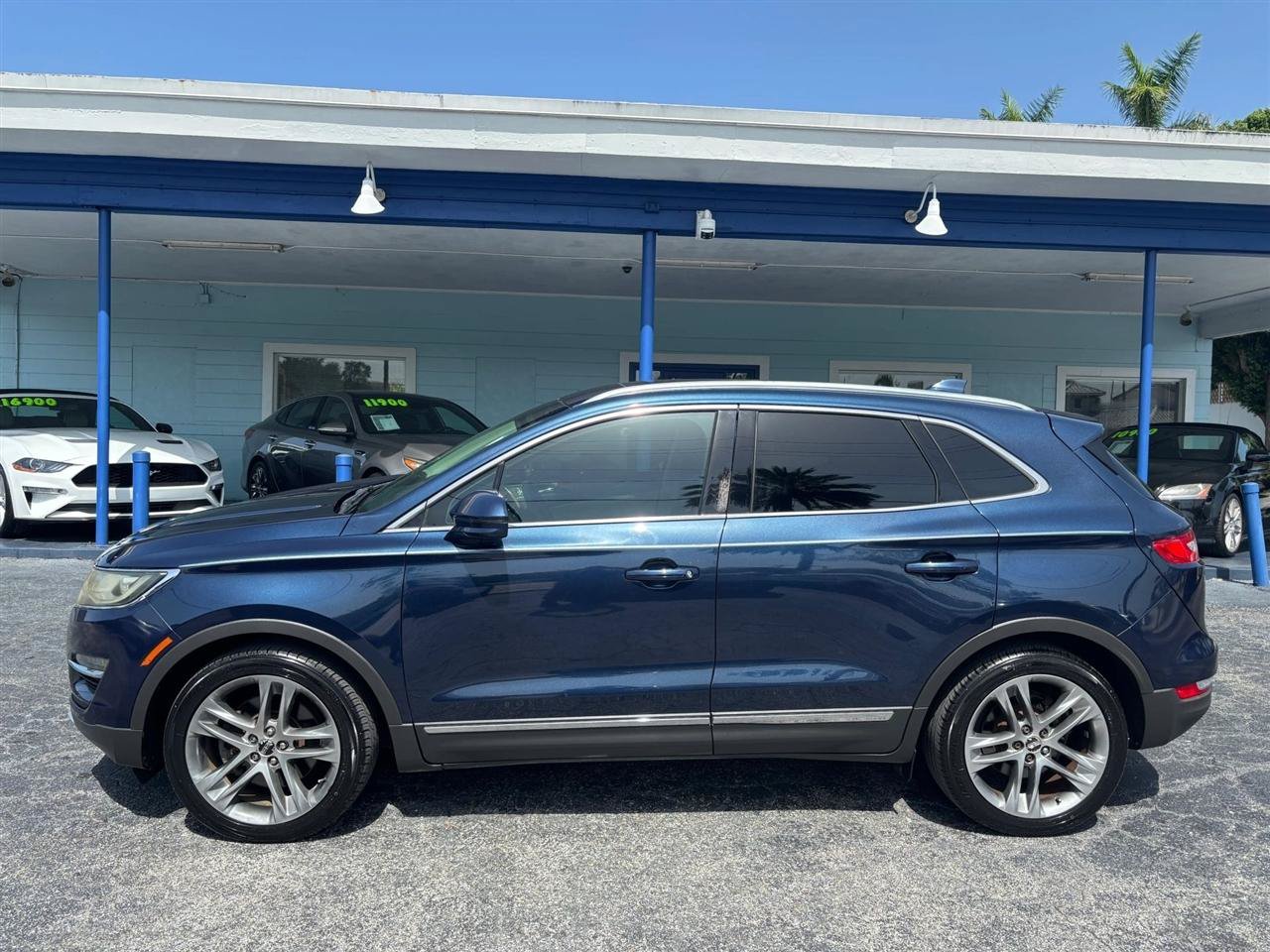 Used 2015 Lincoln MKC AWD w/ Equipment Group 102A Reserve image 2