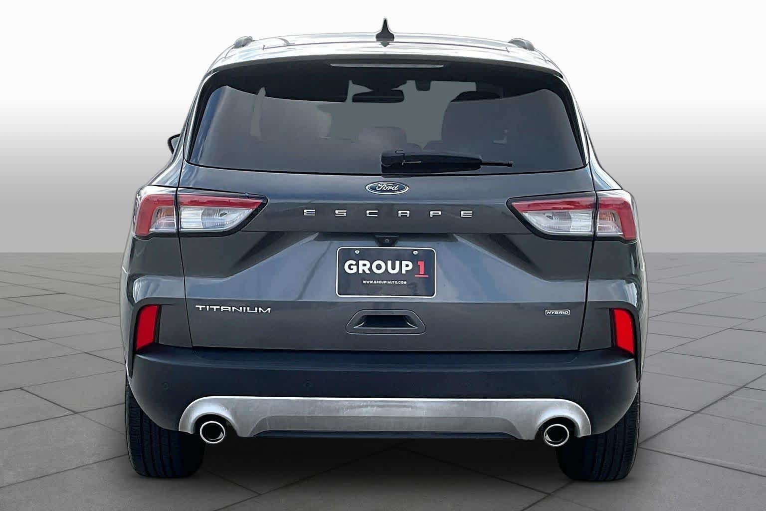Used 2020 Ford Escape Titanium FWD image 5