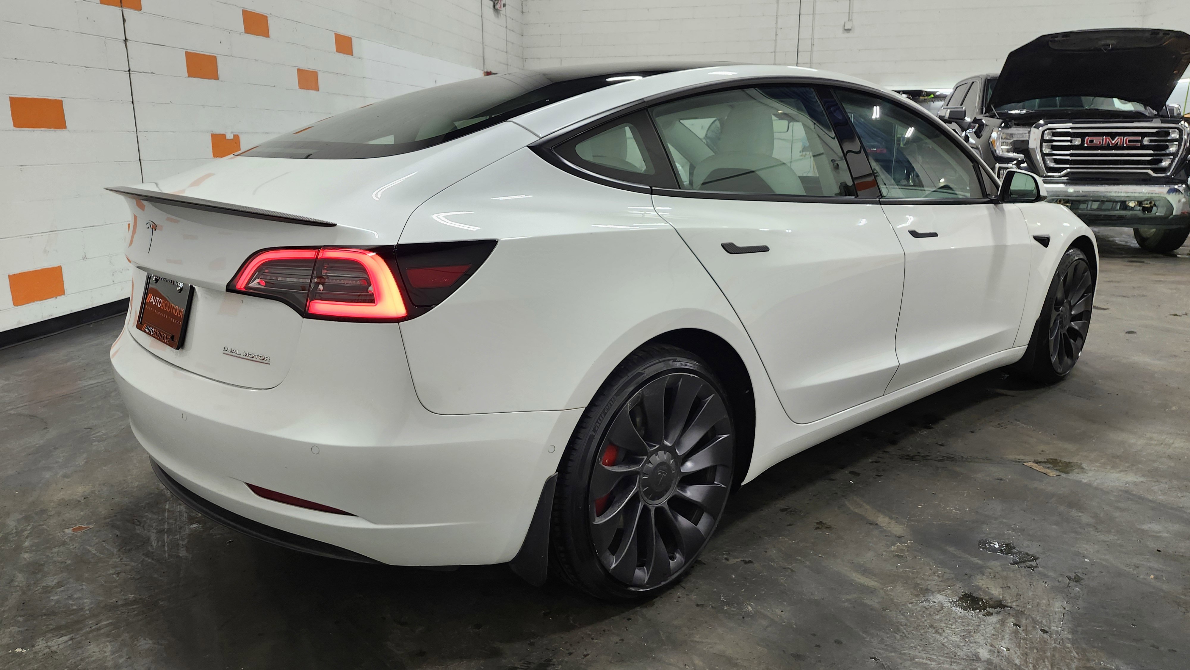 Used 2021 Tesla Model 3 Performance image 16