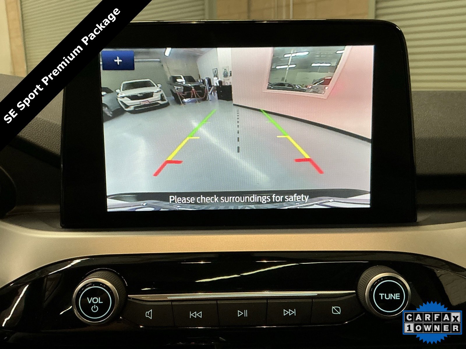 Used 2020 Ford Escape SE Sport image 25