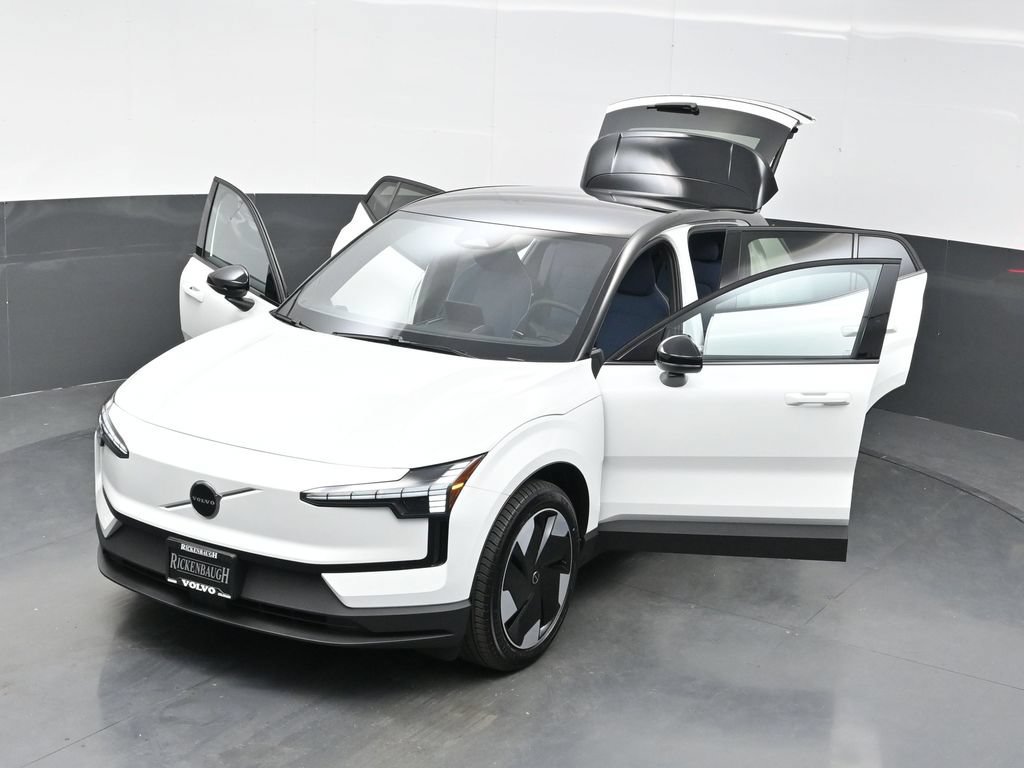 New 2026 Volvo EX30 Plus w/ Protection Package Premier AWD/4WD image 38