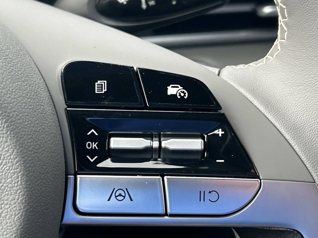 New 2026 Hyundai Elantra Sport FWD image 29