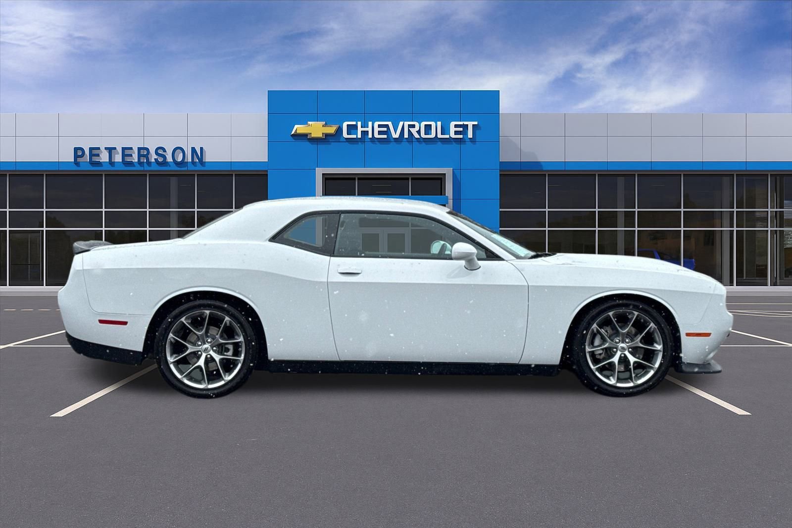 Used 2023 Dodge Challenger GT image 3