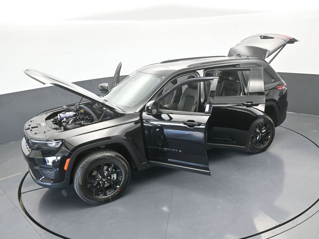 New 2025 Jeep Grand Cherokee Laredo image 56