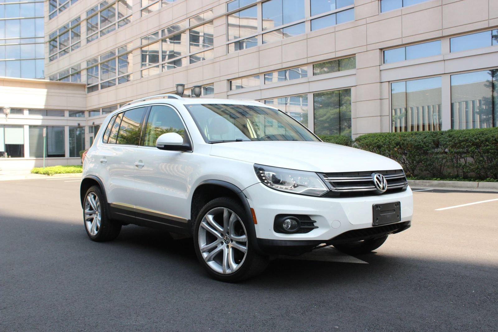 Used 2013 Volkswagen Tiguan SEL