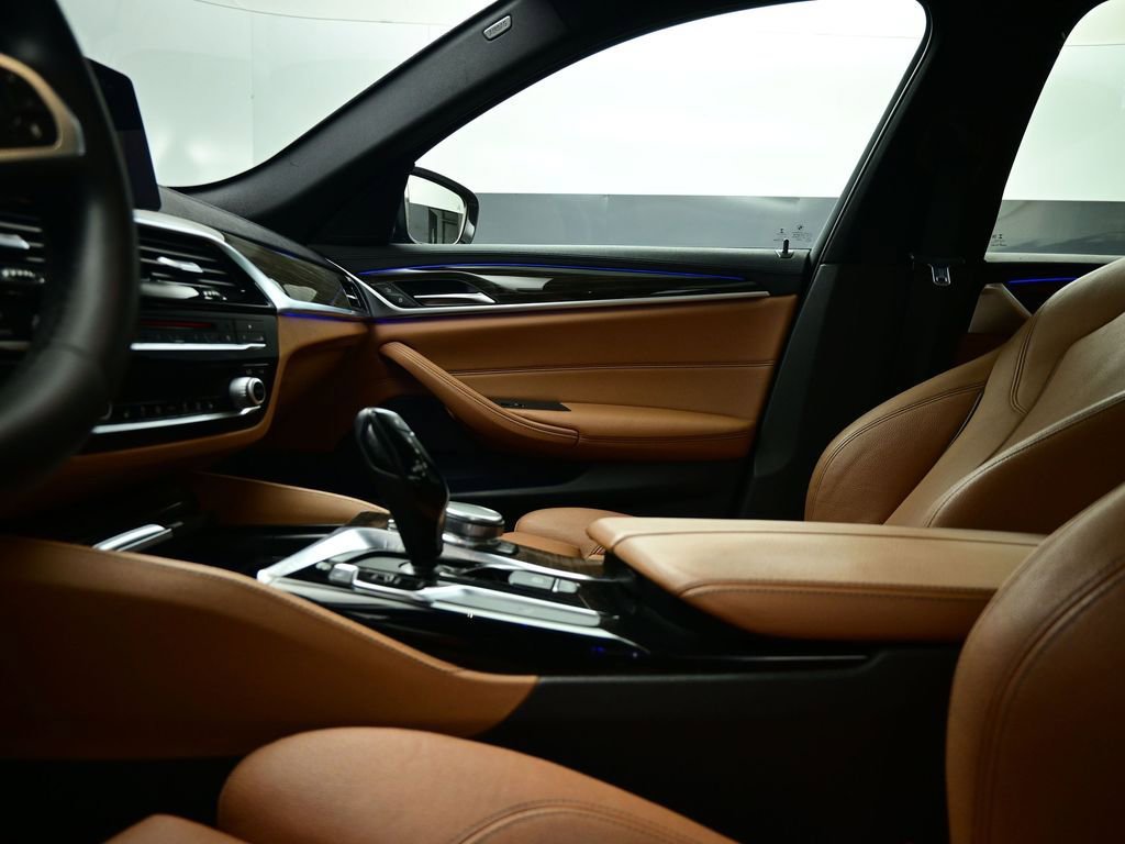 Used 2018 BMW 540i image 50