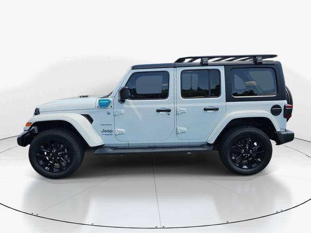 Used 2022 Jeep Wrangler Unlimited Sahara w/ Cold Weather Group AWD/4WD image 6
