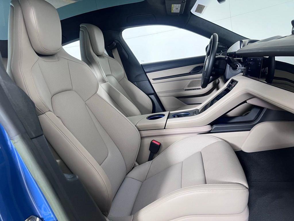 Certified 2024 Porsche Taycan GTS image 22