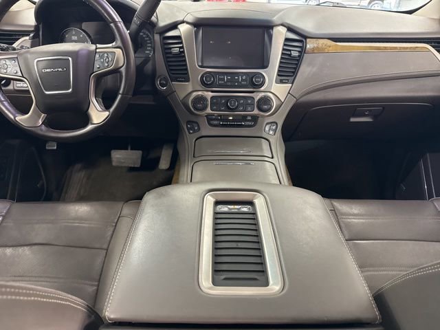 Used 2017 GMC Yukon Denali AWD/4WD image 33