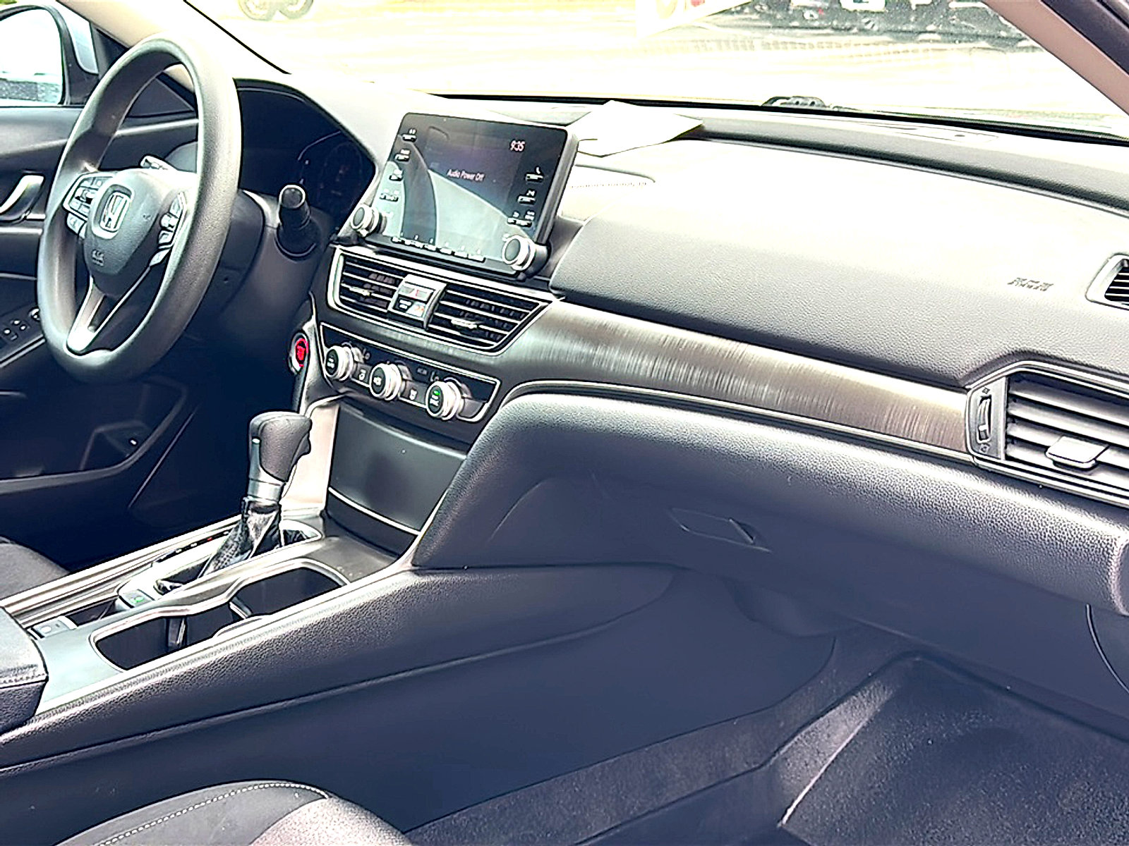 Used 2018 Honda Accord LX image 21