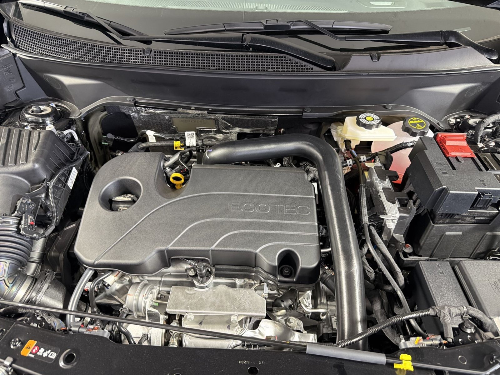 New 2027 Chevrolet Equinox LT w/ Safety and Technology Package FWD image 27
