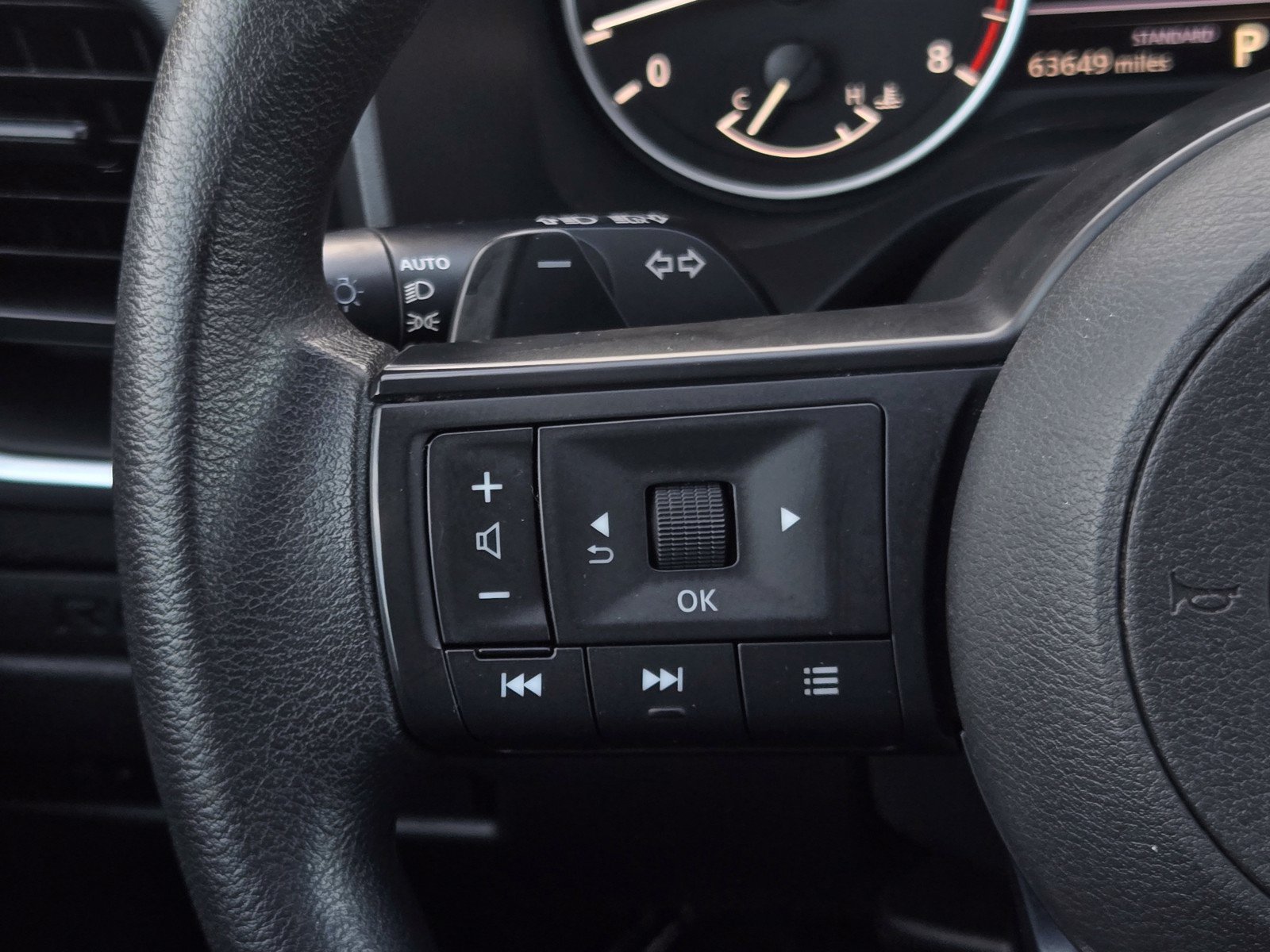 Used 2024 Nissan Rogue S FWD image 20