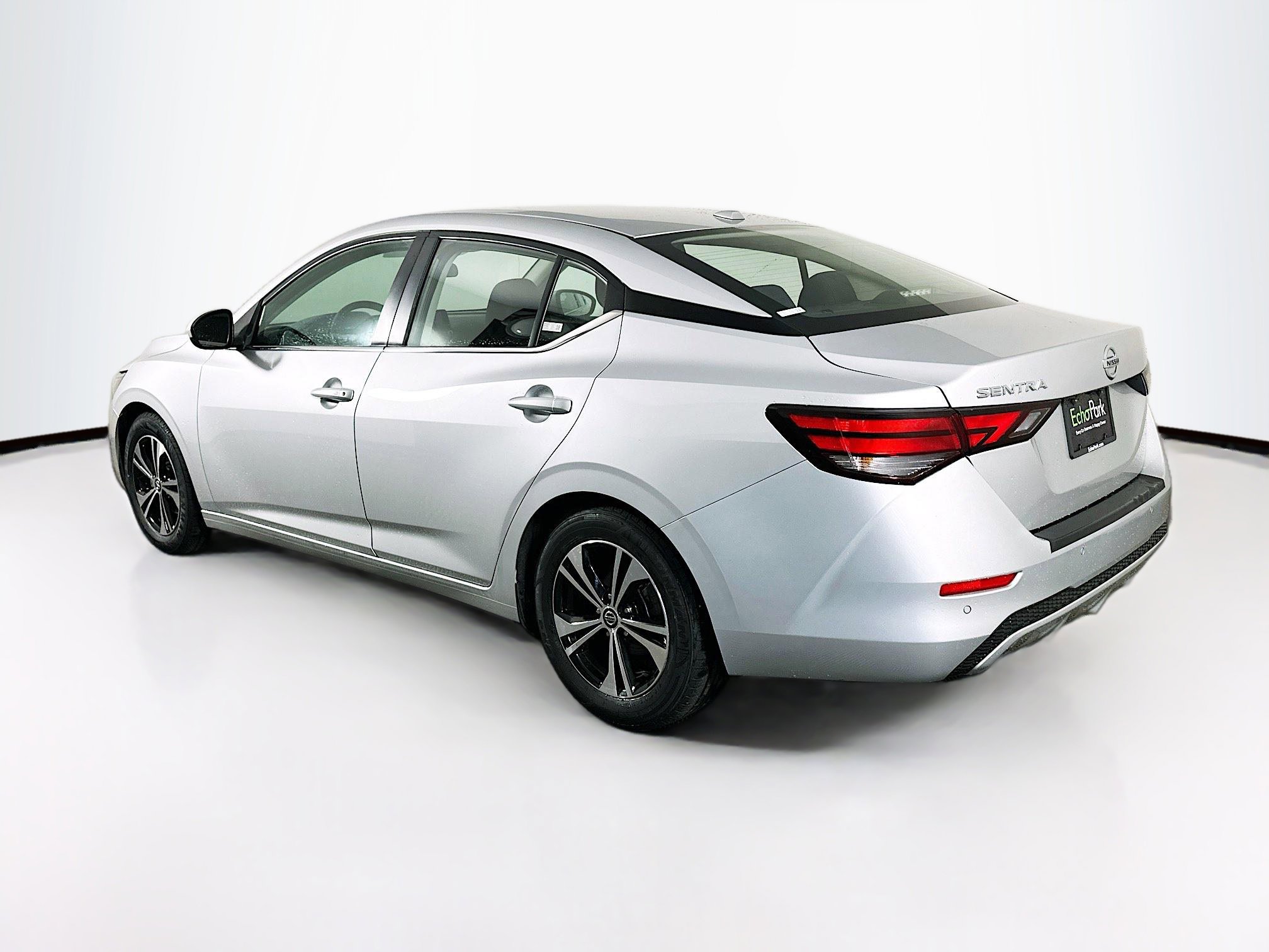 Used 2023 Nissan Sentra SV image 5