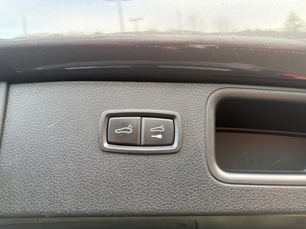 Used 2018 Porsche Macan image 21