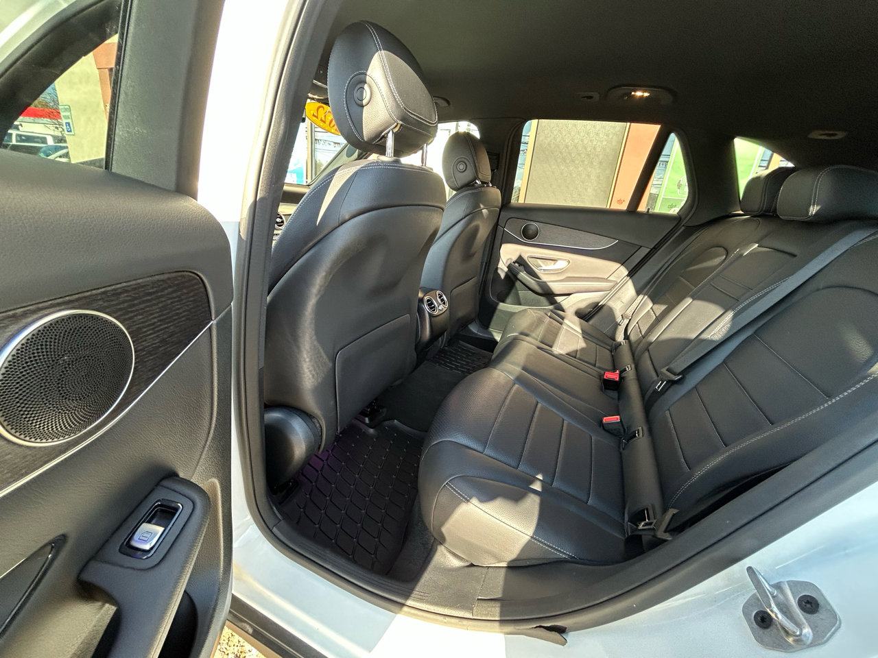 Used 2022 Mercedes-Benz GLC 300 4MATIC image 21