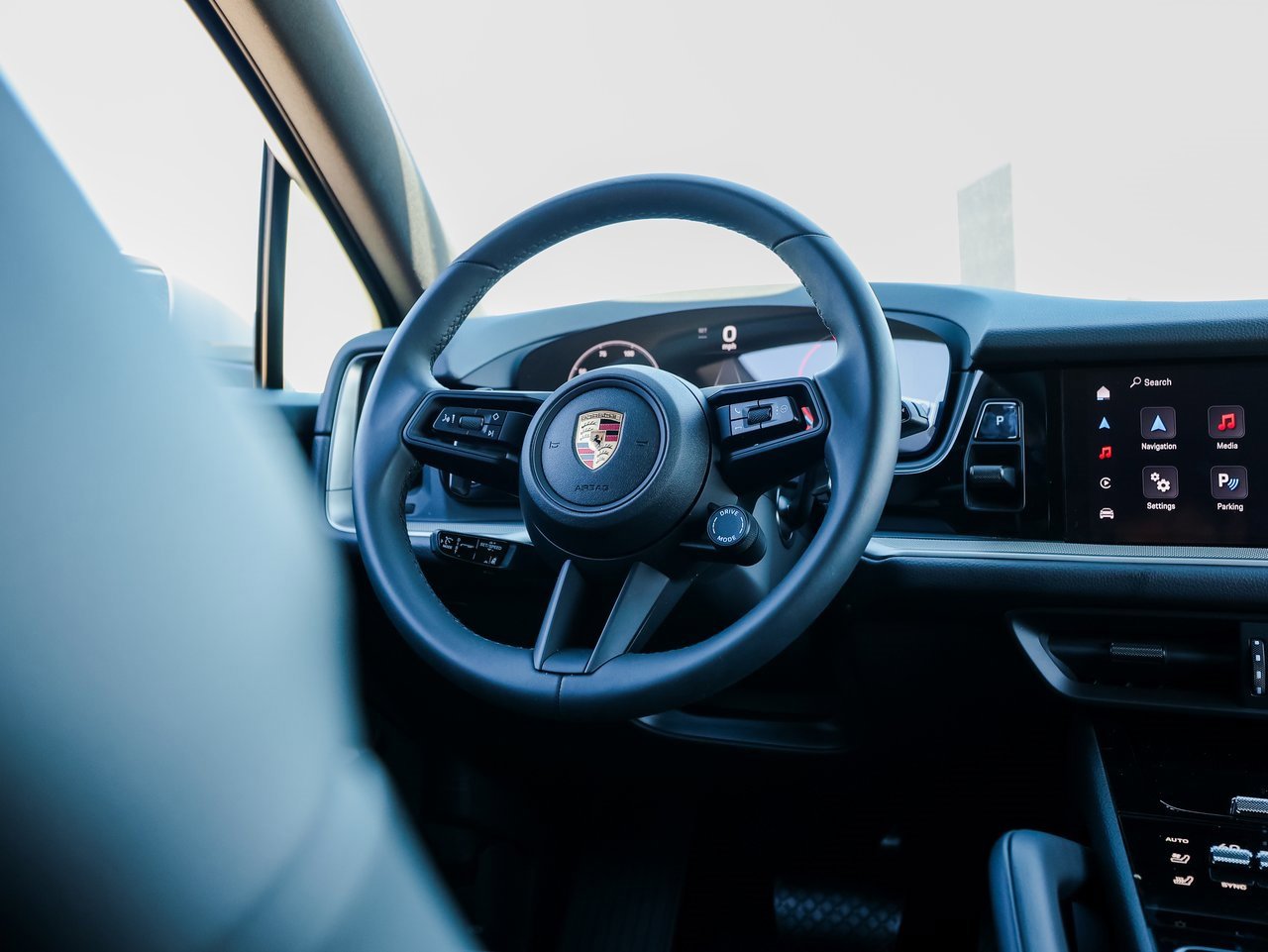 Certified 2025 Porsche Cayenne image 25